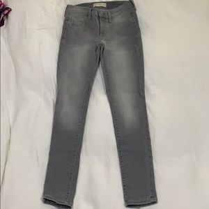 Women’s Gap 1969 Easy Leggings Jeans